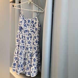 women’s floral print dress - never worn!